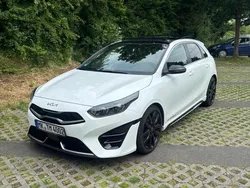 Weiß Gebraucht 2021 Kia Ceed GT Platinum Edition Limousine | 21.000 € (Fairer Preis)