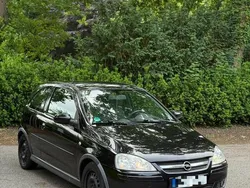 Schwarz Gebraucht 2005 Opel Corsa Kleinwagen | 1.799 € (Fairer Preis)