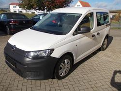 Weiß Gebraucht 2021 VW Caddy Van / Kleinbus | 18.795 € (Fairer Preis)