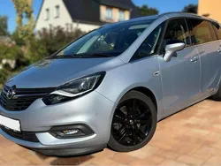 Silber Gebraucht 2017 Opel Zafira Tourer Innovation Van / Kleinbus | 13.499 € (Guter Preis)