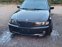 Schwarz Gebraucht 2003 BMW 325 Sport Line Kombi | 5.000 € (Fairer Preis)