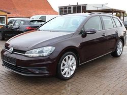 Violett Gebraucht 2018 VW Golf VII Kombi | 9.999 € (Guter Preis)