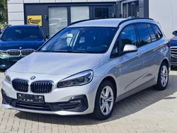 Silber Gebraucht 2019 BMW 218 Gran Tourer Sport Line Van / Kleinbus | 14.390 € (Fairer Preis)