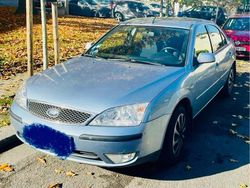Grau Gebraucht 2003 Ford Mondeo Limousine | 2.400 €