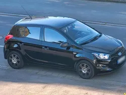 Schwarz Gebraucht 2014 Hyundai i20 Edition Limousine | 4.850 € (Guter Preis)