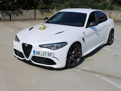 Weiß Gebraucht 2022 Alfa Romeo Giulia Quadrifoglio Verde Limousine | 69.900 € (Guter Preis)