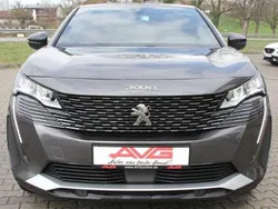 Platiniumgrau (metallic) Gebraucht 2024 Peugeot 3008 Allure SUV | 21.800 € (Guter Preis)