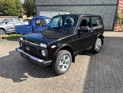 Schwarz (672) Neu 2025 Lada niva SUV | 21.945 € (Teuer)