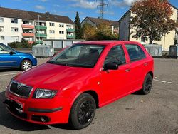 Rot Gebraucht 2007 Skoda Fabia Kleinwagen | 1.100 € (Superpreis)