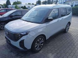 Grau Gebraucht 2024 Ford Tourneo Courier Titanium Van / Kleinbus | 25.950 € (Fairer Preis)