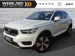 Weiß Gebraucht 2021 Volvo XC40 Inscription SUV | 29.900 € (Guter Preis)