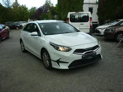 Weiß Gebraucht 2022 Kia Ceed Edition 7 Limousine | 14.990 € (Fairer Preis)