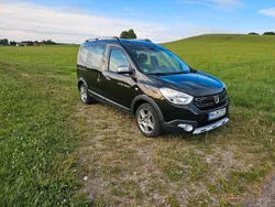 Schwarz Gebraucht 2020 Dacia Dokker Stepway Van | 13.000 € (Superpreis)