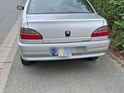 Silber Gebraucht 1999 Peugeot 306 Kleinwagen | 600 €
