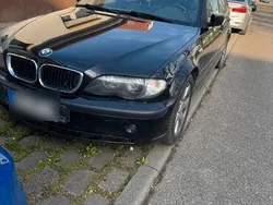 Schwarz Gebraucht 2003 BMW 320 Kombi | 1.600 € (Fairer Preis)