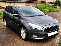 Grau Gebraucht 2017 Ford Focus Business Edition Kombi | 9.499 € (Fairer Preis)