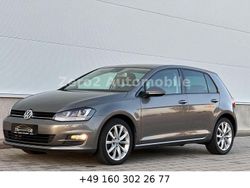 Grau Gebraucht 2015 VW Golf VII Highline Limousine | 10.890 € (Guter Preis)