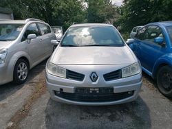 Silber Gebraucht 2007 Renault Mégane GrandTour Kombi | 1.199 € (Fairer Preis)