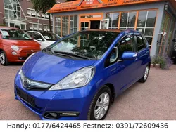 Blau Gebraucht 2014 Honda Jazz Hybrid Kleinwagen | 8.490 €