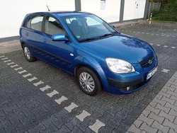 Blau Gebraucht 2006 Kia Rio EX Limousine | 2.900 € (Etwas zu teuer)