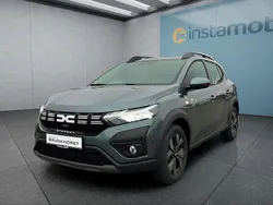 Grün Neu 2025 Dacia Sandero Stepway Kleinwagen | 19.099 € (Fairer Preis)