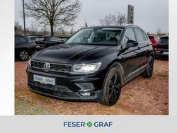 Deep black perleffekt Gebraucht 2017 VW Tiguan Sound SUV | 19.950 € (Guter Preis)