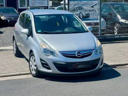 Silber Gebraucht 2011 Opel Corsa Satellite Limousine | 2.849 € (Guter Preis)