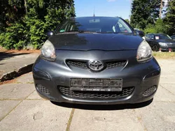 Grau Gebraucht 2011 Toyota Aygo Cool Kleinwagen | 3.000 € (Guter Preis)