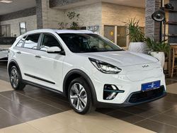 Weiß Gebraucht 2022 Kia e-Niro Spirit SUV | 22.900 € (Guter Preis)