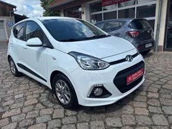 Polar white / sol Gebraucht 2016 Hyundai i10 Passion Kleinwagen | 8.750 € (Etwas zu teuer)