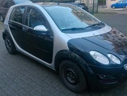 Schwarz Gebraucht 2005 Smart ForFour Kleinwagen | 3.900 €