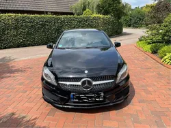Schwarz Gebraucht 2015 Mercedes A180 AMG line Limousine | 15.999 € (Fairer Preis)