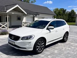 Weiß Gebraucht 2016 Volvo XC60 Summum SUV | 17.300 € (Fairer Preis)