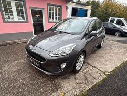 Grau Gebraucht 2018 Ford Fiesta Cool & Connect Kleinwagen | 10.990 € (Fairer Preis)