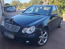 Schwarz Gebraucht 2005 Mercedes C200 Limousine | 4.250 € (Etwas zu teuer)