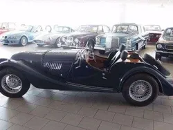 Blau Gebraucht 1976 Morgan Plus 8 Cabrio | 59.000 €