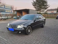 Schwarz Gebraucht 2004 Mercedes C230 Limousine | 4.099 € (Teuer)