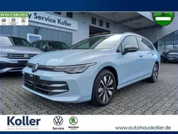 Blau Gebraucht 2024 VW Golf VIII Goal Kombi | 26.770 € (Superpreis)