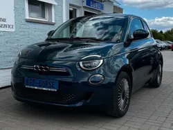 Grün Gebraucht 2023 Fiat 500e Kleinwagen | 18.700 € (Guter Preis)