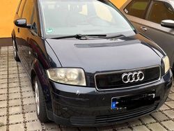 Blau Gebraucht 2002 Audi A2 Kleinwagen | 3.000 € (Guter Preis)