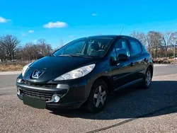 Schwarz Gebraucht 2009 Peugeot 207 Limousine | 2.200 € (Fairer Preis)