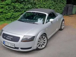 Grau Gebraucht 2000 Audi TT Roadster Cabrio | 6.800 € (Guter Preis)