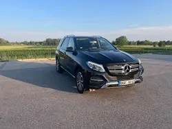 Schwarz Gebraucht 2017 Mercedes GLE250 Exclusive SUV | 21.500 €