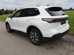 Weiß Neu 2025 VW Tiguan Life SUV | 40.968 € (Superpreis)