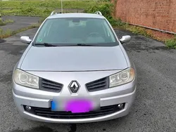 Silber Gebraucht 2007 Renault Mégane II Kombi | 2.000 € (Etwas zu teuer)