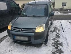Grau Gebraucht 2006 Citroën Berlingo Van / Kleinbus | 2.750 € (Teuer)
