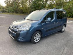 Blau Gebraucht 2010 Citroën Berlingo Van / Kleinbus | 3.999 € (Guter Preis)