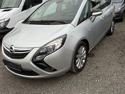 Silber Gebraucht 2016 Opel Zafira Tourer Innovation Van / Kleinbus | 6.790 € (Fairer Preis)