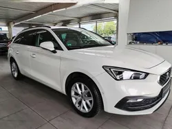 Weiß Gebraucht 2022 Seat Leon Beats Kombi | 17.590 € (Guter Preis)