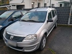 Silber Gebraucht 2009 Dacia Logan Kombi | 2.850 € (Etwas zu teuer)